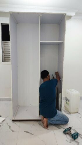 Furniture transport services