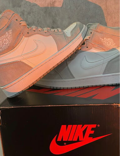 Air Jordan 1 High
