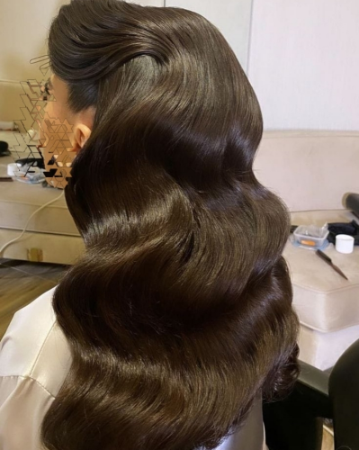 makeup 750 QR hairstyle 400 QR 
