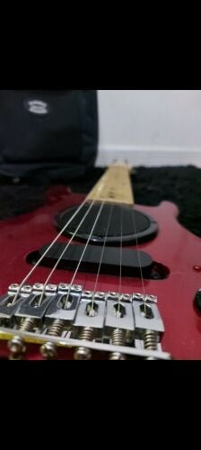 جيتار كهربائي