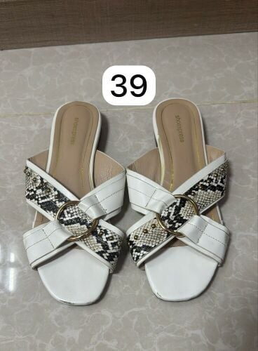 احذية متنوعة مجانا