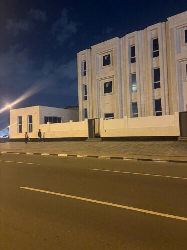 فلتين موجرين ازغوى شارع رئيسي