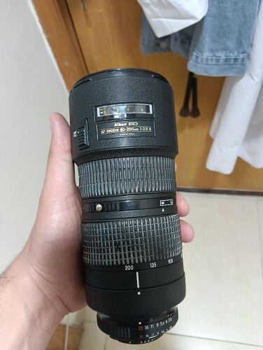 Nikon AF 80-200mm f/2.8D ED