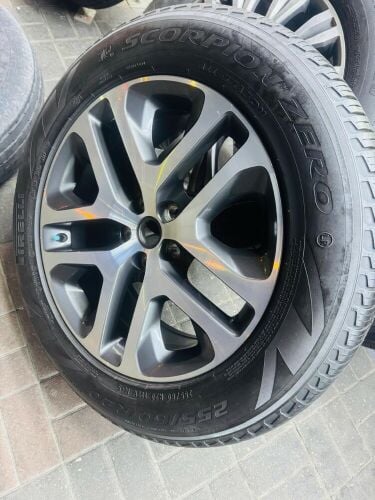 Defender Rim size 20 5pic
