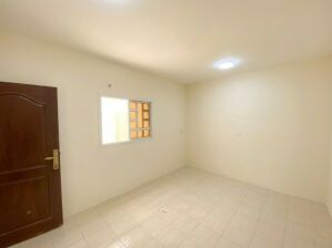 غرفة و صالة بالثمامة بدون عمولة