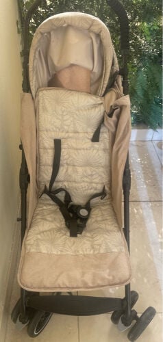 عربة الاطفال 