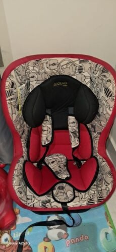 كرسي اطفال للسيارة