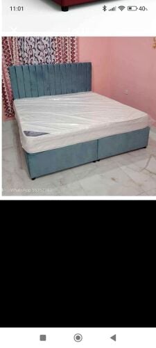 سرير مزدوج مع مرتبة للبيع