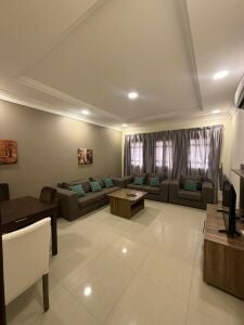 للايجار بالثمامه شقه مفروشه وشامل