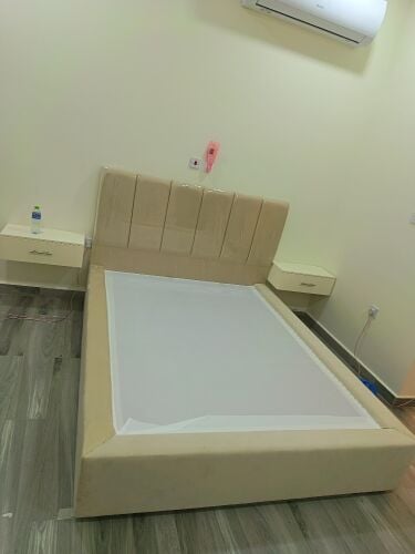 سرير مزدوج مع مرتبة للبيع