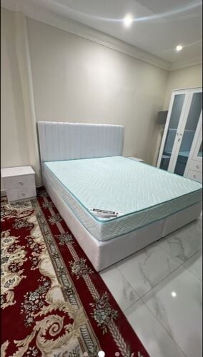 سرير مزدوج مع مرتبة للبيع