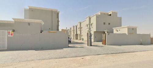 للبيع فيلا داخل مجمع بام العمد