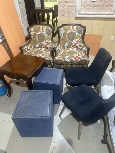 طاولة أريكة للبيع