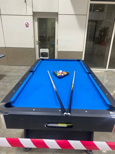 طاولة بلياردو بطول 7 أقدام