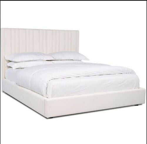 سرير مزدوج مع مرتبة للبيع