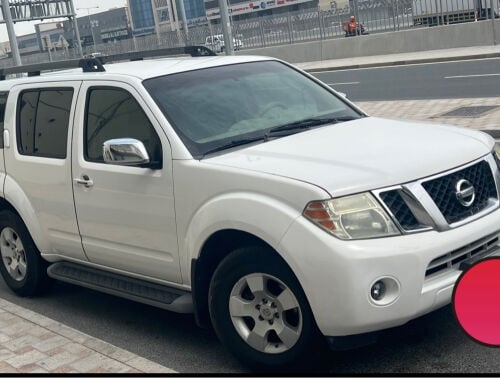 Nissan pathfinder 