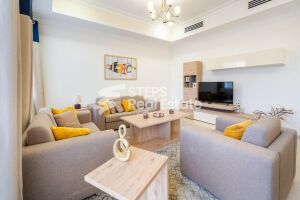 شقة فاخرة مفروشة داخل مجمع سكني