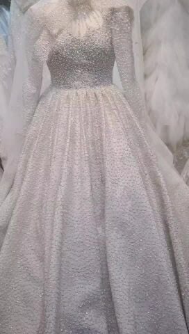 Wedding gown for rent