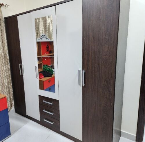 5 DOOR CUPBOARD WITH DRAWS