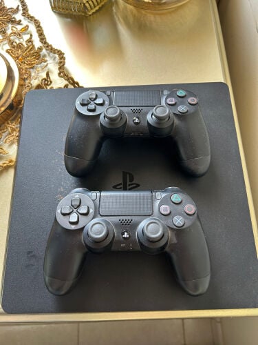 PlayStation 4/ controller/ games