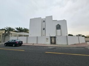 فيلا مستقلة  الموقع: الهلال 12