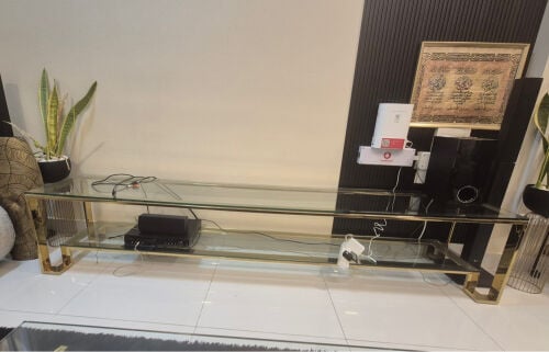 طاولة تلفزيون للبيع