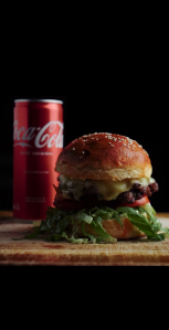 مصور ومنتج فيديو للطعام