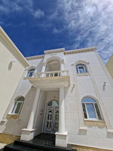 للبيع فيلاتين معيذر