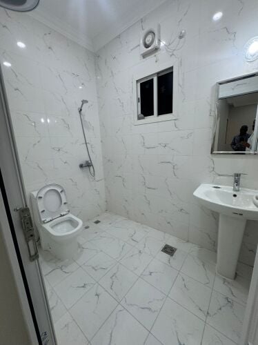 للإيجار شقق جديده في ام قرن