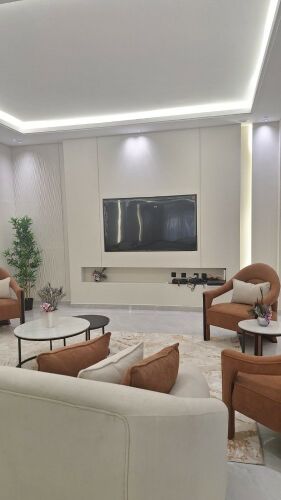 نقوم بأعمال الصيانه الداخليه والخ