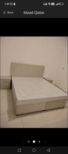 سرير مزدوج مع مرتبة للبيع