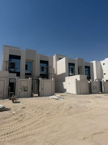 للبيع فليتين جديد ف منطقة الصخامة