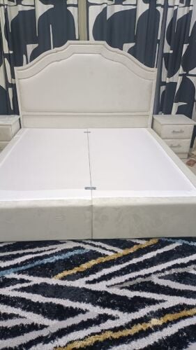 سرير مزدوج مع مرتبة للبيع