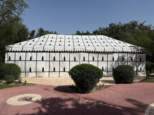 فك وتركيب الخيام وبيوت الشعر