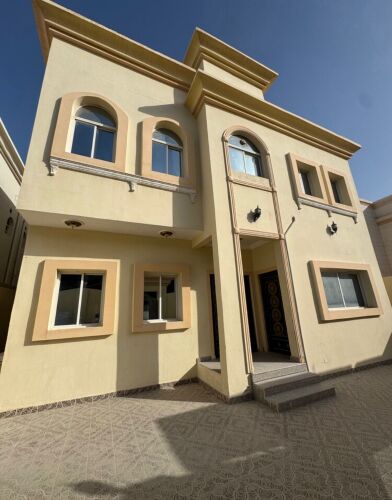 للبيع فيلا في الوكير مؤجرة 11الف