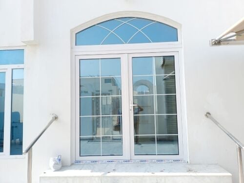 أعمال الزجاج والألمنيوم الخ.