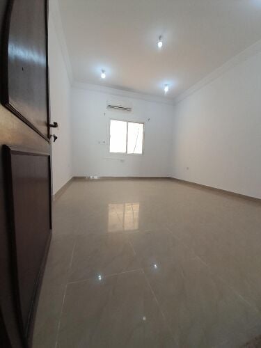 استديو معيذر الجنوبي