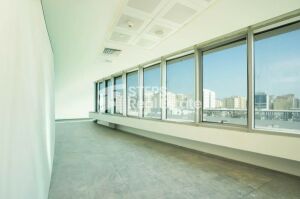 مكتب مجهز للايجار بسعر مناسب