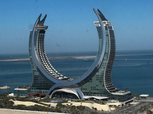 للإيجار مكتب فاخر الوسيل الكورنيش