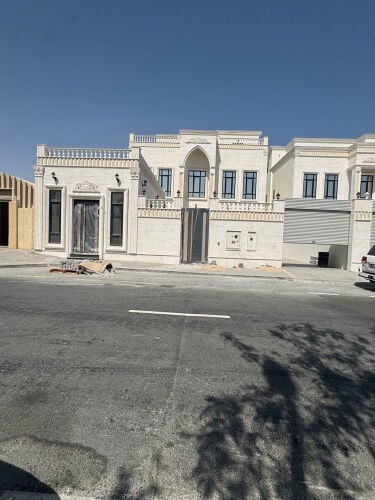 للبيع فيلا راقيه في معيذر الجنوبي