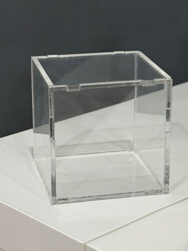 Acrylic box