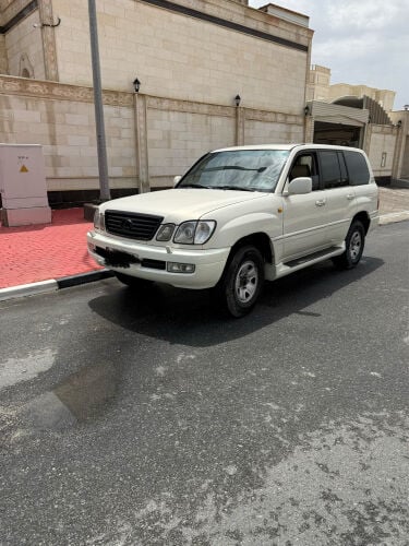 لكزس 2000