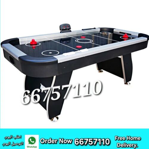 طاولة هوكي الهواء.