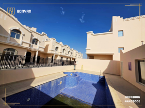 فلل جديدة من 6 غرف في أم صلال علي