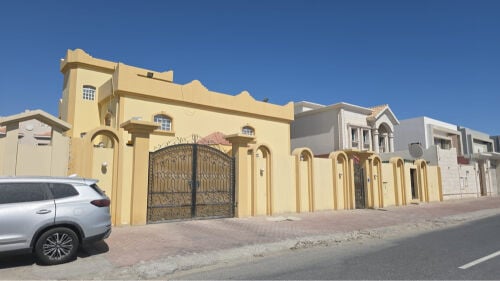 للبيع فيلا ف ازغوي موجره اسكان