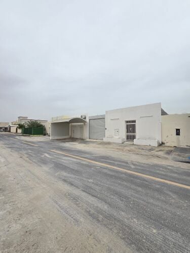 للبيع بيت فى معيذر صالح للسكن