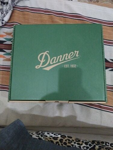 mountaineering boots