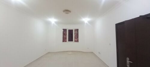 4 rent villa in Hazm Al Markhiya