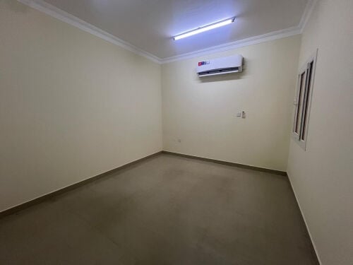 للايجار شقة بمنطقة بن عمران 