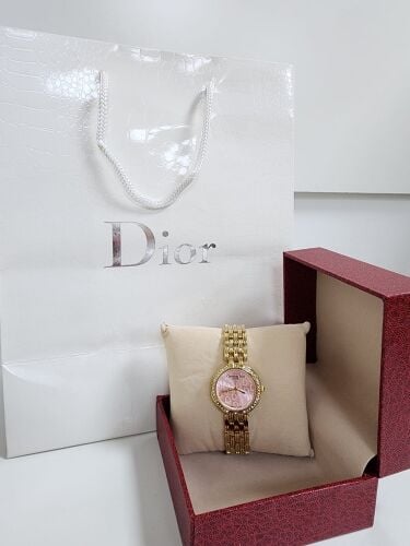 ساعة نسائي ديور عرض خاص